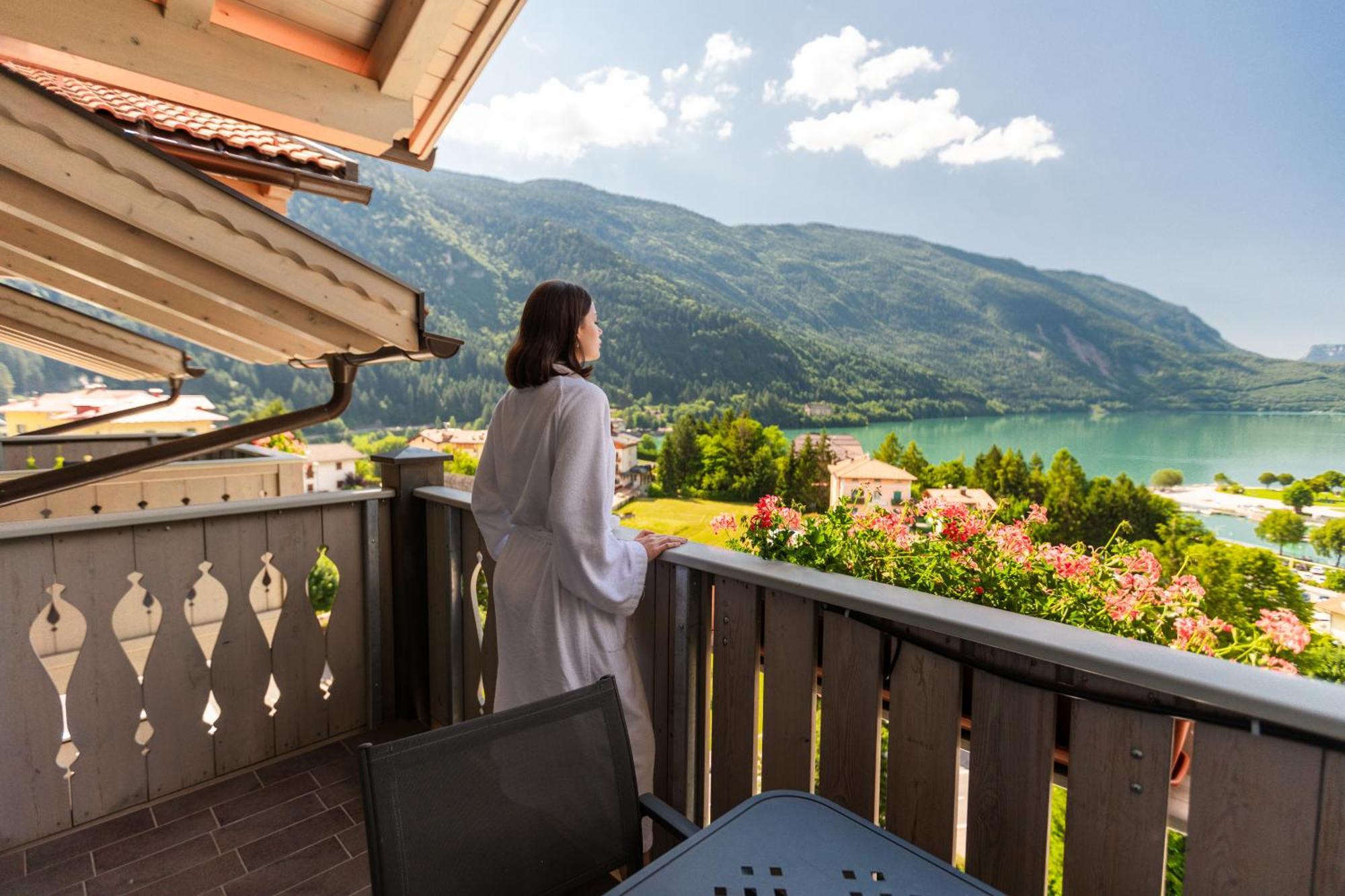 Alpenresort Belvedere Molveno Eksteriør billede