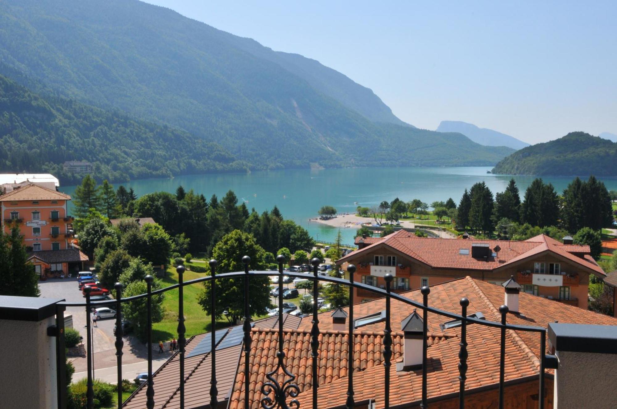 Alpenresort Belvedere Molveno Eksteriør billede